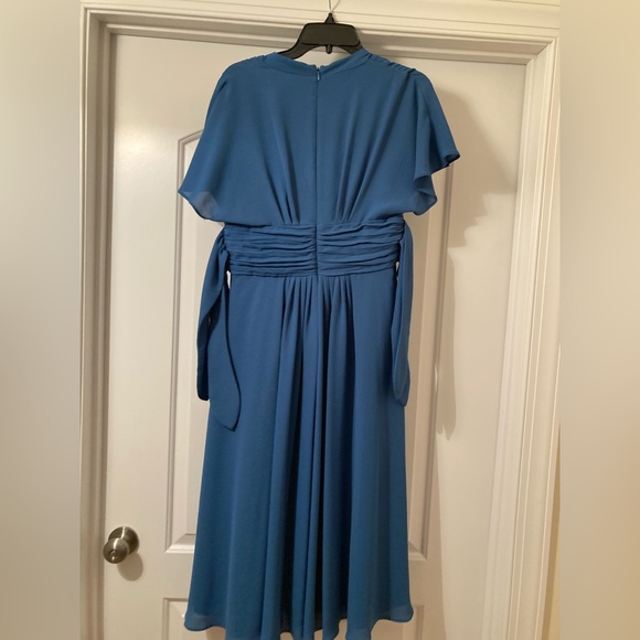 Gal Meets Glam Ocean Blue Midi Dress - Picture 4 of 5